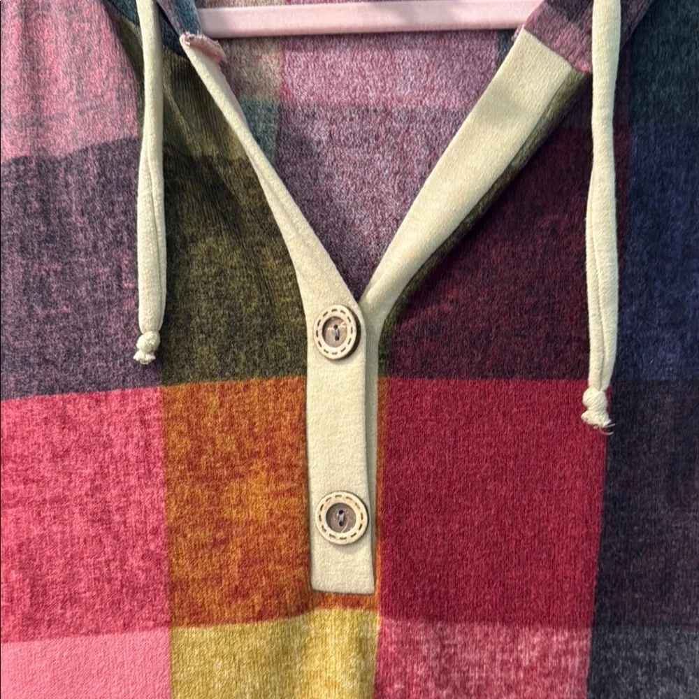 BiBi Plaid Hooded V-neck Cozy Knit - Picture 3 of 7